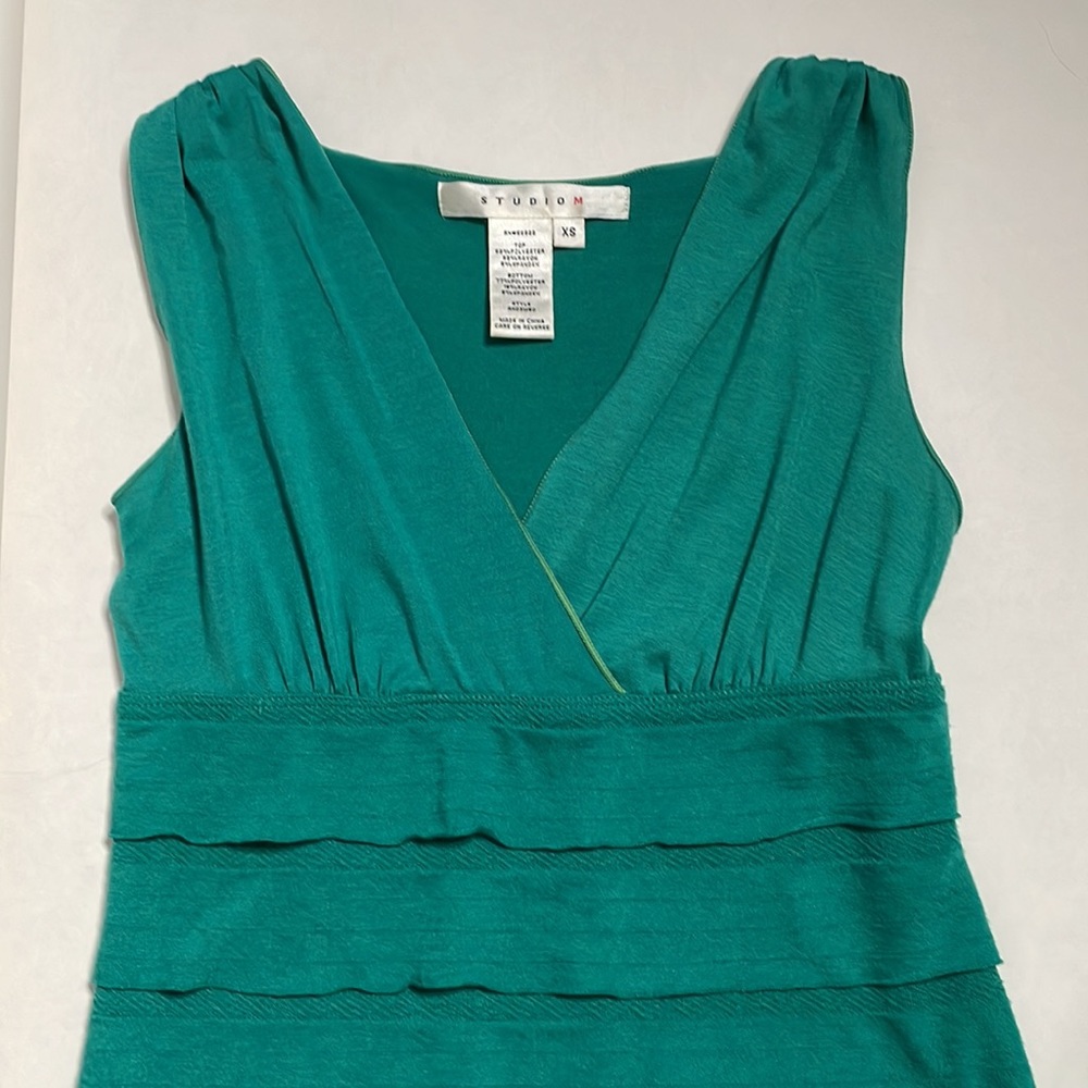 Studio M layered dress - Picture 8 of 8